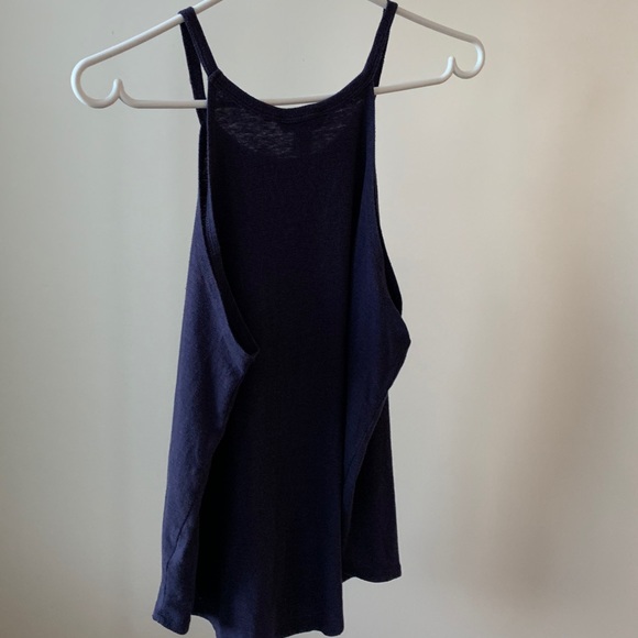 Halter top - Picture 2 of 4